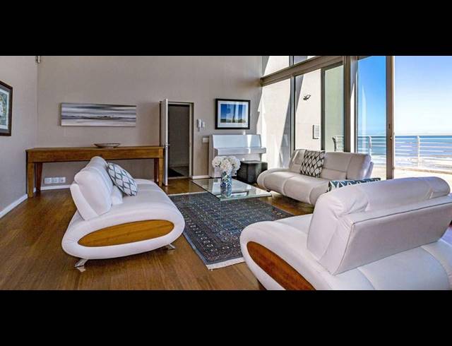 3 BEDROOM APARTMENT FOR SALE IN STRAND